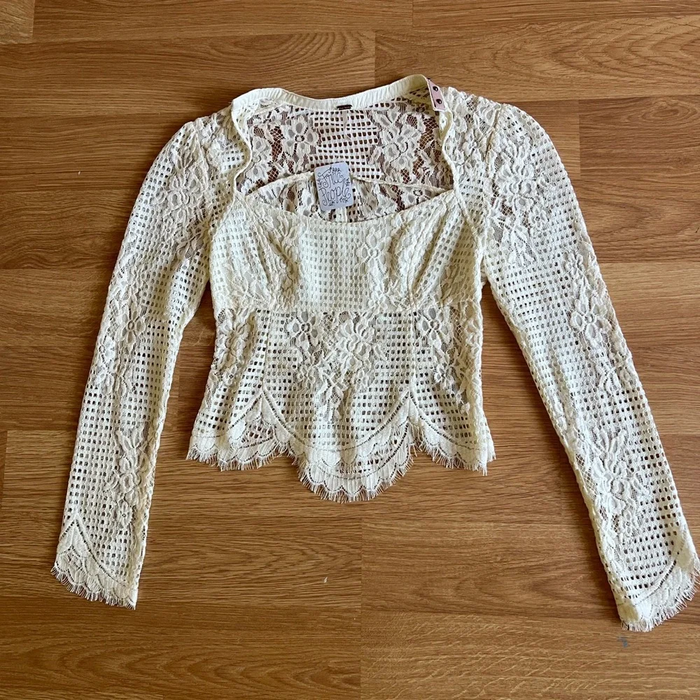 Free People Crochet Top XS Ivory Lace Crop Top NWT Festival Summer Feminine Boho